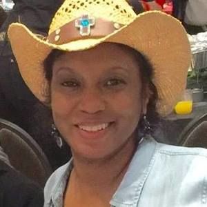 Meet your Posher, Katrina